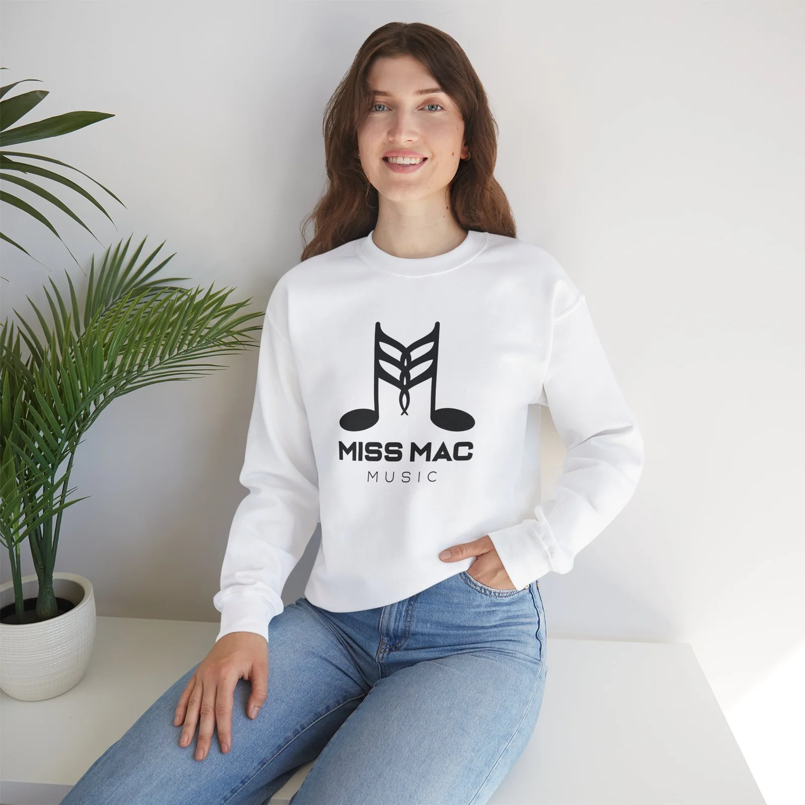 Miss Mac Hugger in White, product photo 6